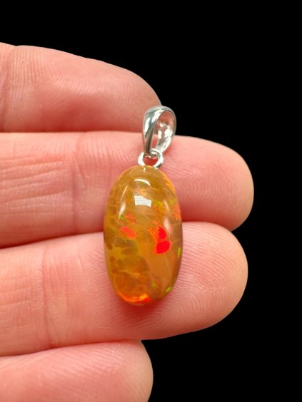 Silver faceted precious opal pendant