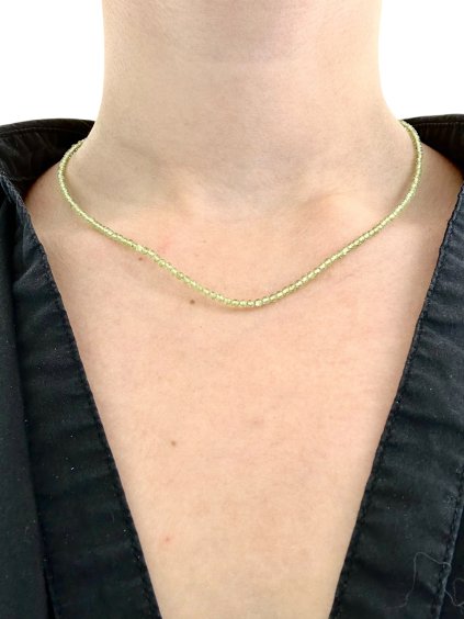 Náhrdelník z peridotu 2,5 mm – broušené korálky