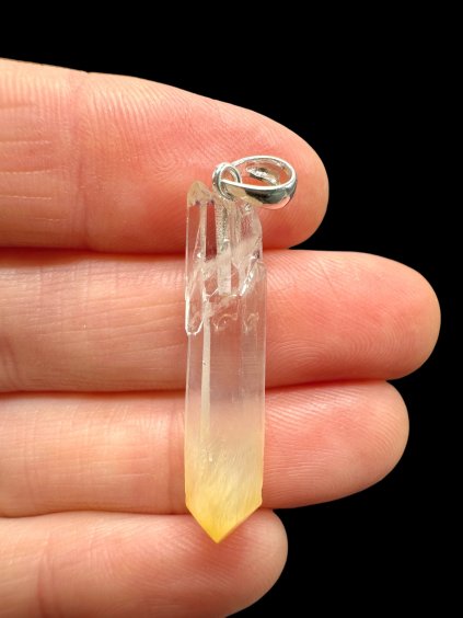 Silver mango crystal pendant – Colombia