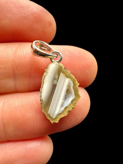 Silver pendant from Tabasco Agate Geode