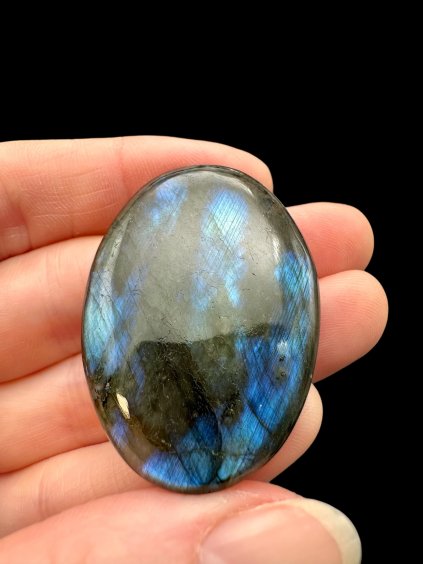 Labradorit kabošon – Madagaskar