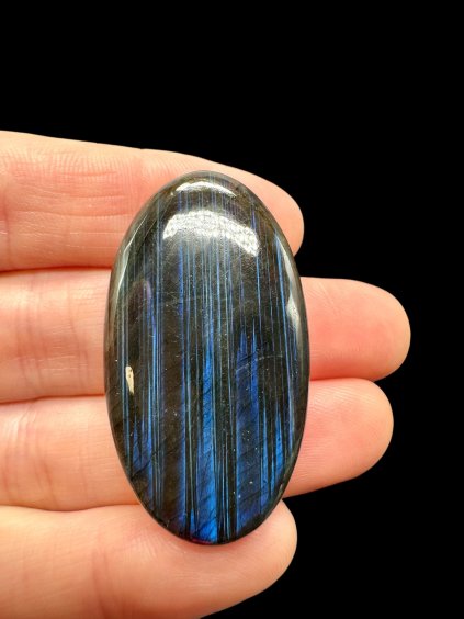 Labradorite cabochon – Madagascar