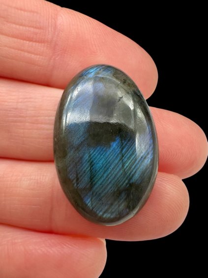 Labradorite cabochon – Madagascar