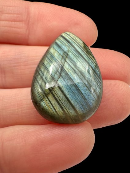 Labradorite cabochon – Madagascar
