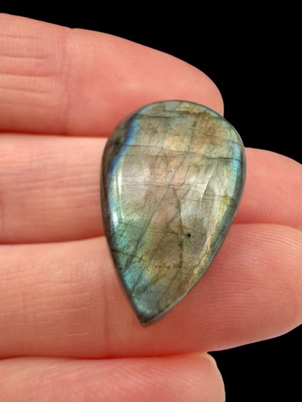 Labradorite cabochon – Madagascar
