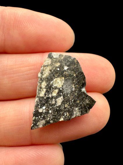 Lunární meteorit Ouargla 008 – 1,6g – Alžírsko