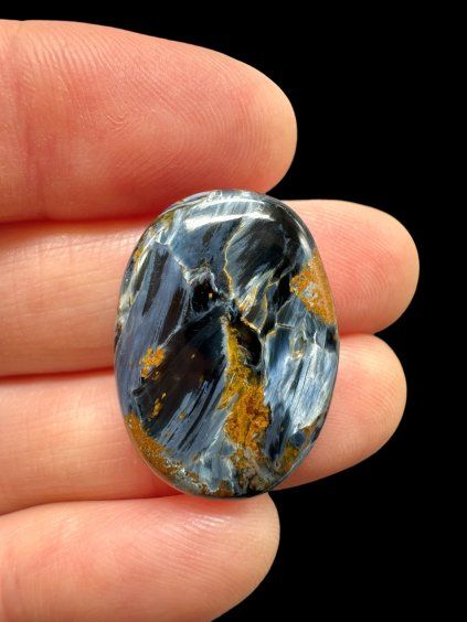 Pietersite cabochon – Outjo, Namibia