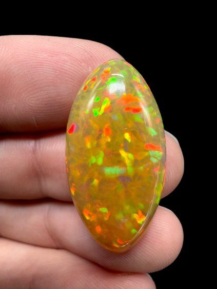 Precious opal 19,7ct – Cabochon – Welo, Ethiopia