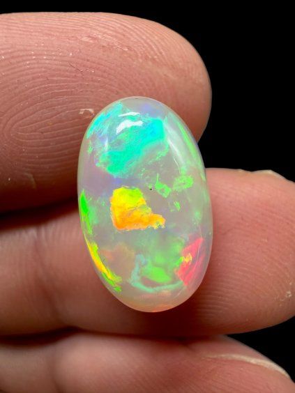 Drahý opál 6,15ct – Kabošon – Welo, Etiopie