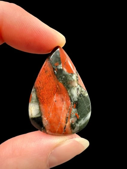 Brecciated jasper cabochons – Africa