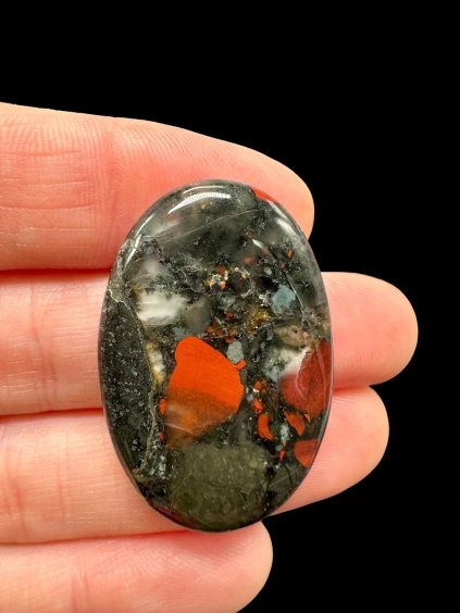 Brecciated jasper cabochons – Africa