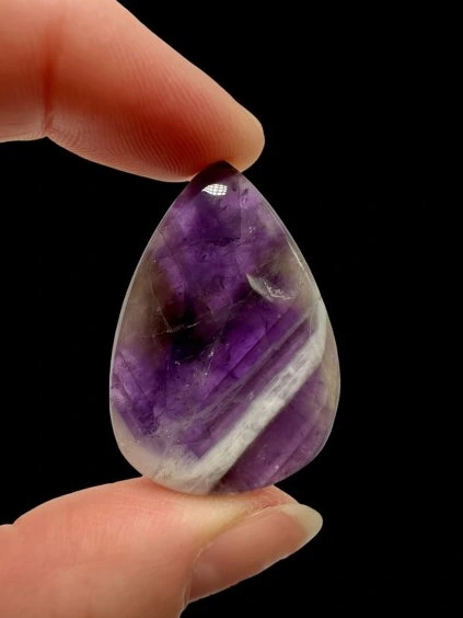 Zonal amethyst cabochons – Namibia