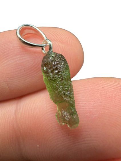 Silver moldavite pendant 0,6g