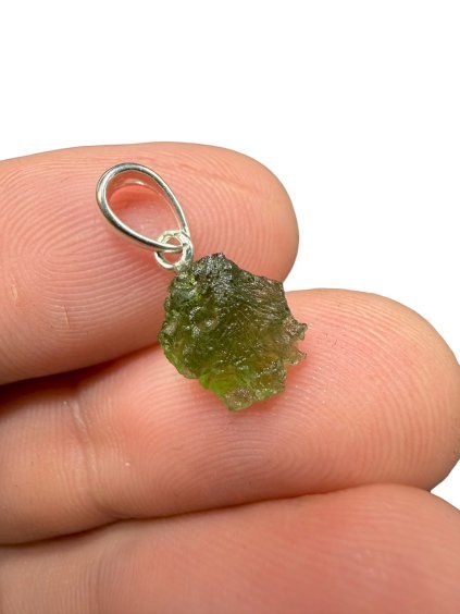 Silver moldavite pendant 0,7g