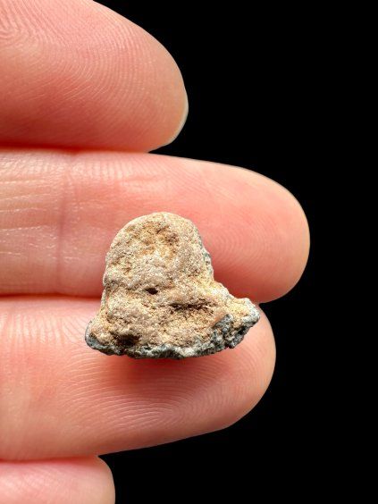 Mondmeteorit Bechar 007 – 0,8g – Algerien