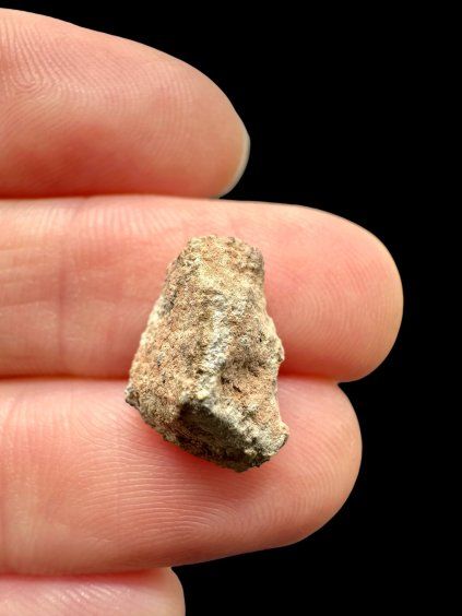 Lunar meteorite Bechar 007 – 0,8g – Algeria