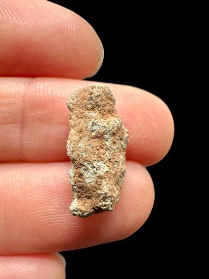 Lunar meteorite Bechar 007 – 0,8g – Algeria