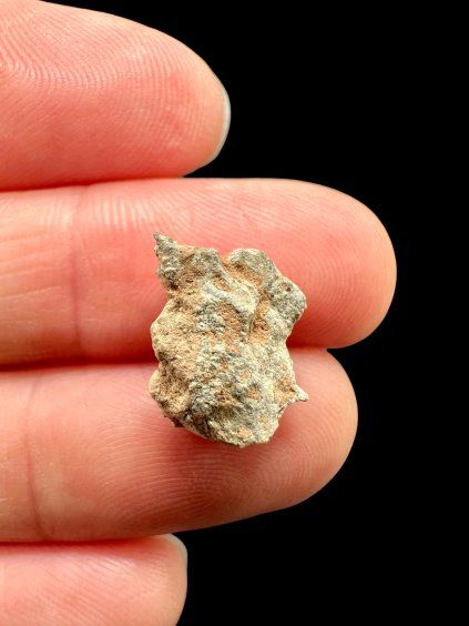 Lunární meteorit Bechar 007 – 0,7g – Alžírsko