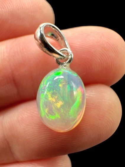Silver faceted precious opal pendant