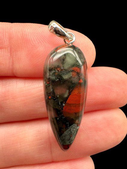 Silver pendant made of brecciated jasper
