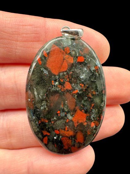 Silver pendant made of brecciated jasper