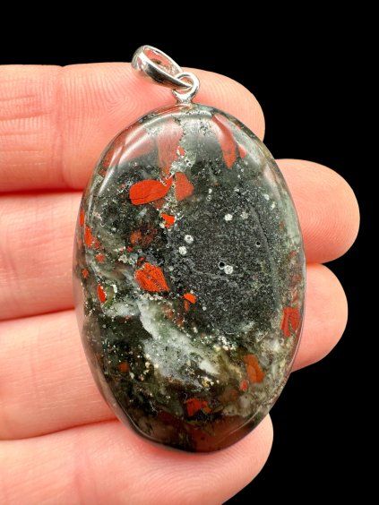 Silver pendant made of brecciated jasper