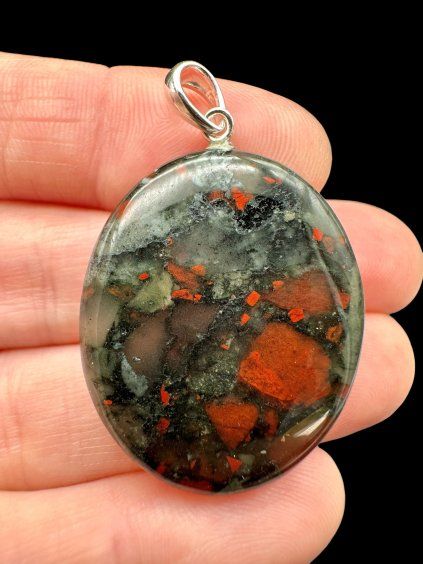 Silver pendant made of brecciated jasper