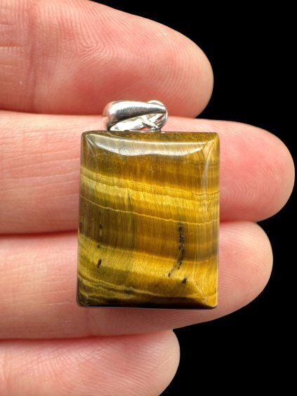 Silver tiger's eye pendant