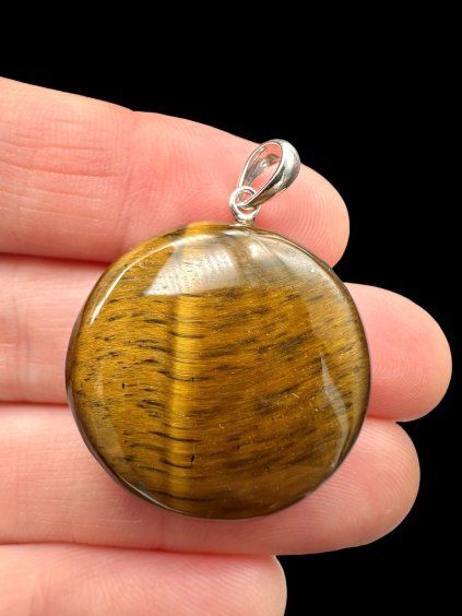 Silver tiger's eye pendant