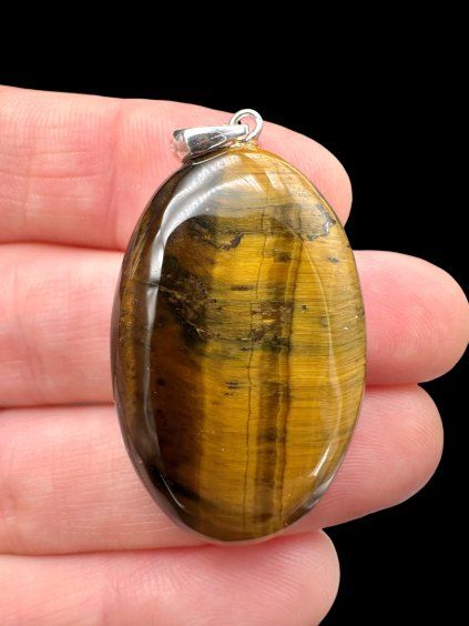 Silver tiger's eye pendant