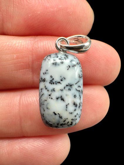 Silver pendant made of dendritic opal