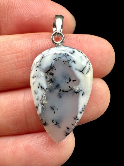 Silver pendant made of dendritic opal