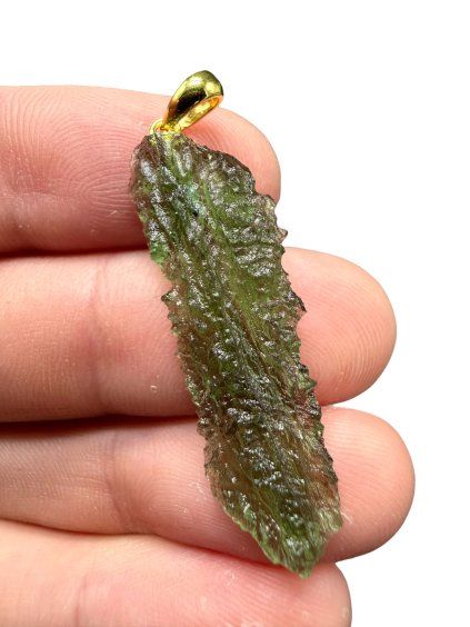 Vergoldeter Moldavit-Anhänger 2,4g