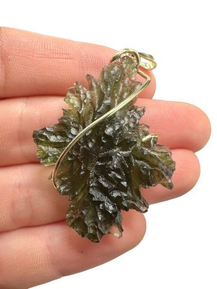 Gold moldavite pendant 8,79g from Besednice Jezkovna