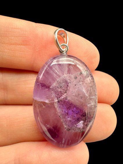 Silver pendant made of amethyst
