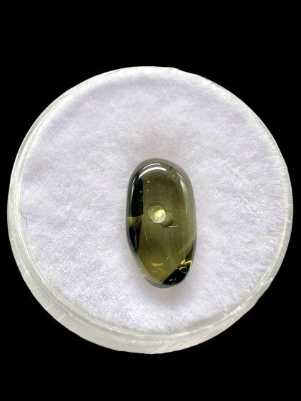 Moldavit-Perle mit gebohrtem Loch