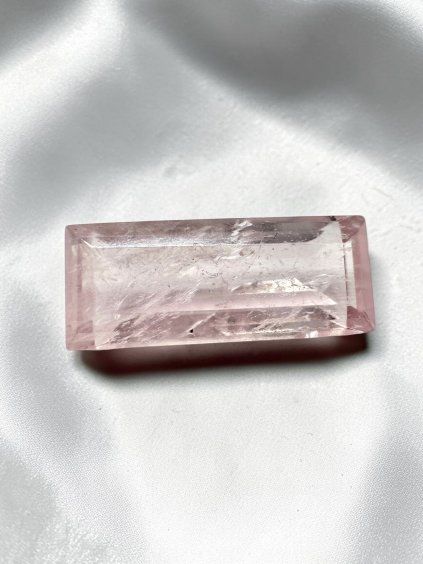 Broušený morganit z Pákistánu 3,35ct