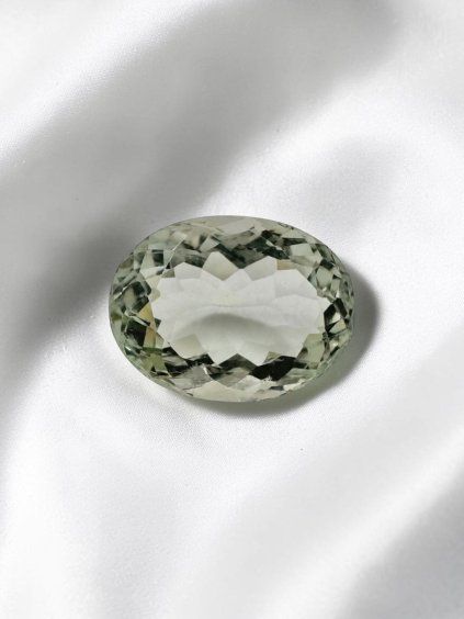 Faceted prasiolite from Brazil 9,8ct