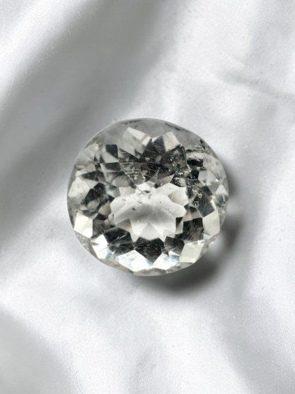 Broušený zirkon z Kambodži 3,2ct