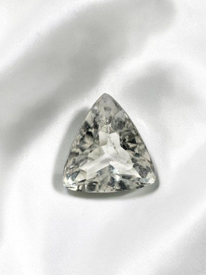 Faceted Zircon from Cambodia 2,55ct