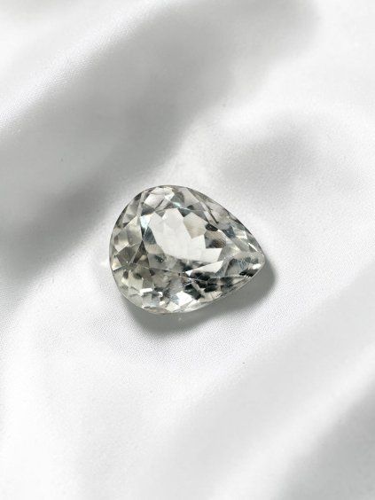 Faceted Zircon from Cambodia 3,1ct