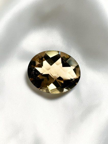 Broušená záhněda z Brazílie 2,25ct