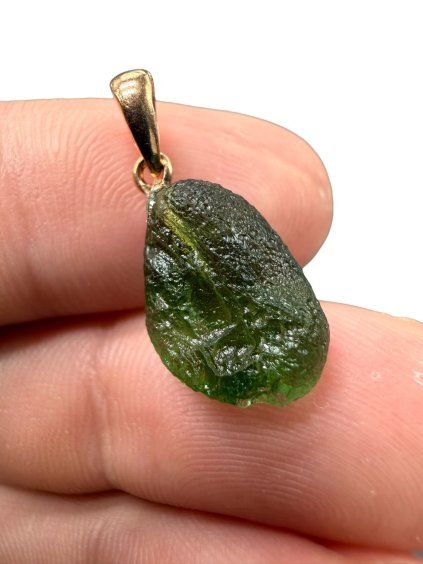 Moldavite pendant plated with rose gold 1,4g
