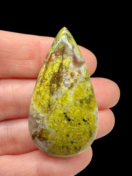 Grün Opal Cabochon – Peru