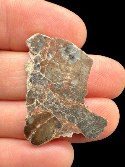 Lunar meteorite Adrar 013 – 1,7g – Algeria
