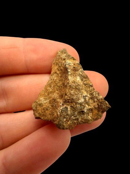 Meteorit Tsarev 12,9g – Volgograd, Rusko