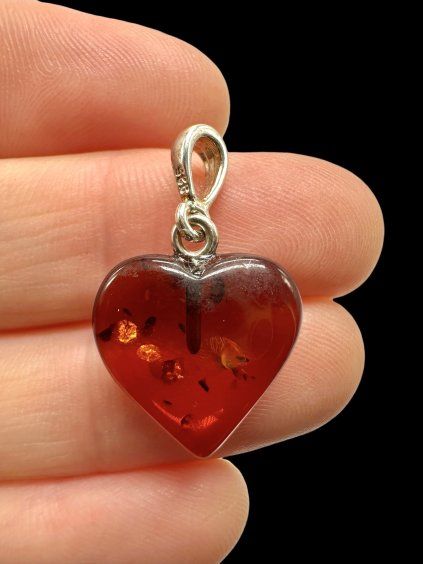 Silver amber pendant