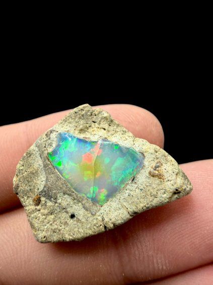 Precious opal 18ct – Welo, Ethiopia