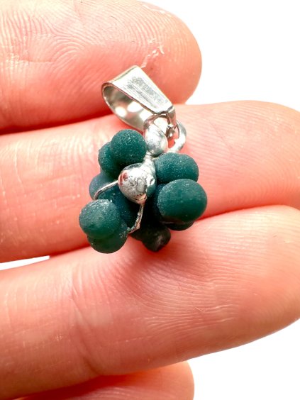 Traubenchalcedon Anhänger