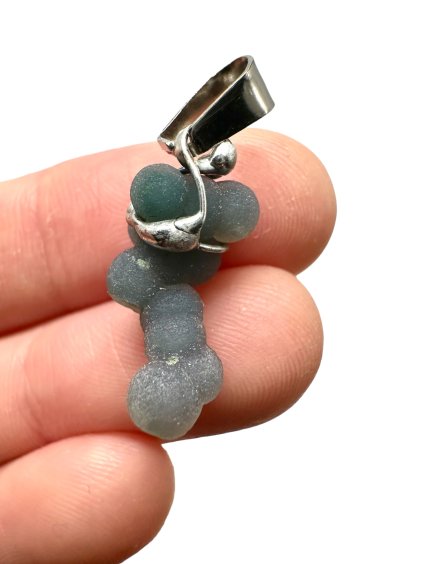Grape chalcedony pendant
